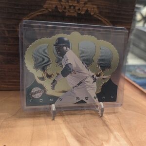 1999 Pacific Crown Royale Tony Gwynn Diecut Card Padres HOF RIP